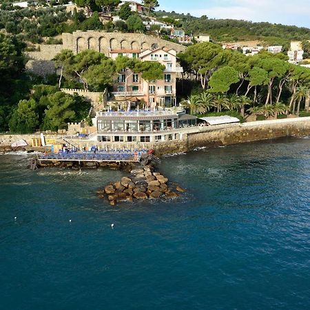 Hotel Arc En Ciel Diano Marina Exterior foto